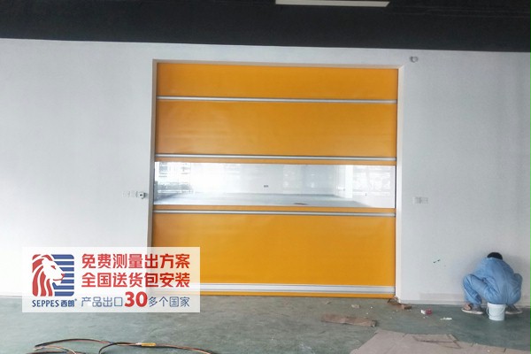 安全的快速门