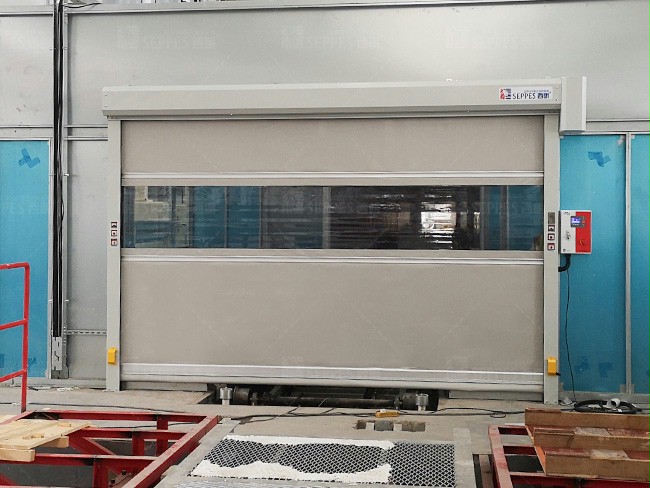 西朗门业设备间降噪快速卷帘门