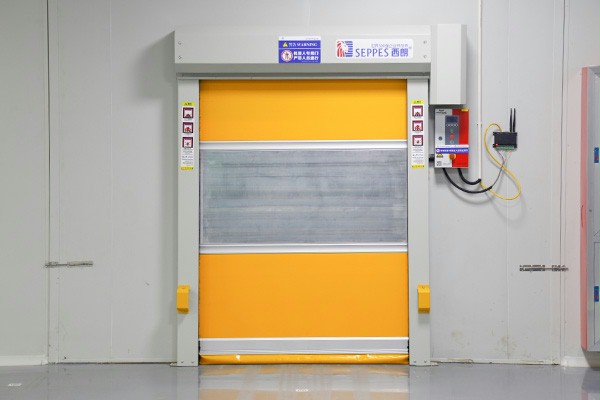 西朗门业快速卷帘门