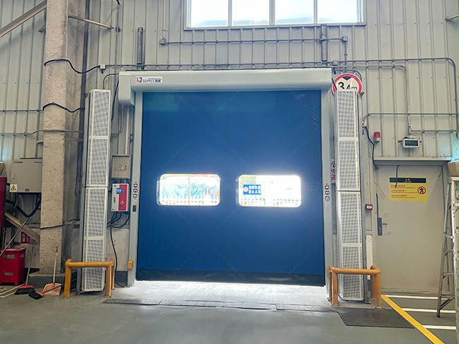 西朗门业拉链式快速门