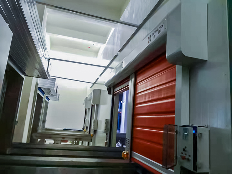 连云港正大天晴药业设备快速门.jpg 连云港正大天晴药业设备快速门.jpg