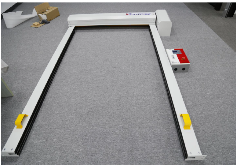 西朗快速卷帘门框架