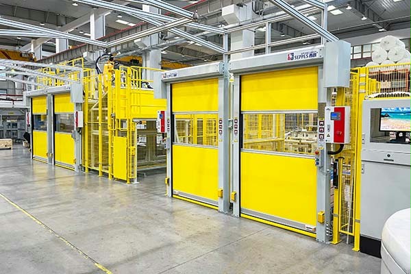 西朗门业快速卷帘门